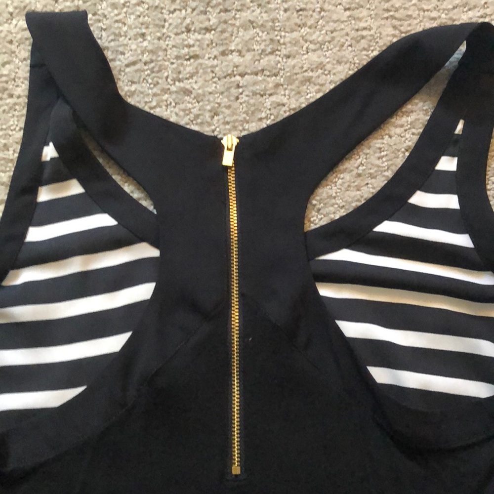 Express Tank Top - Picture 3 of 3